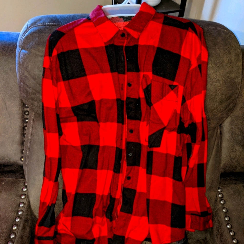 Women's buffalo plaid button down shirt